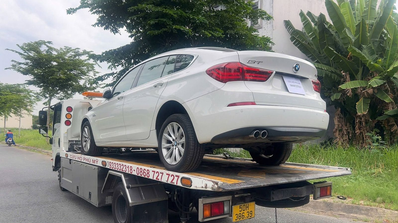 Cứu Hộ Tại Garage Ô Tô Phú Mỹ