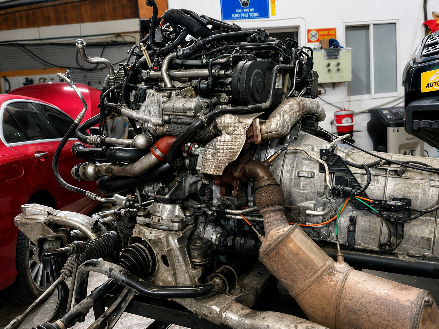 Đại tu động cơ tại garage ô tô Phú Mỹ