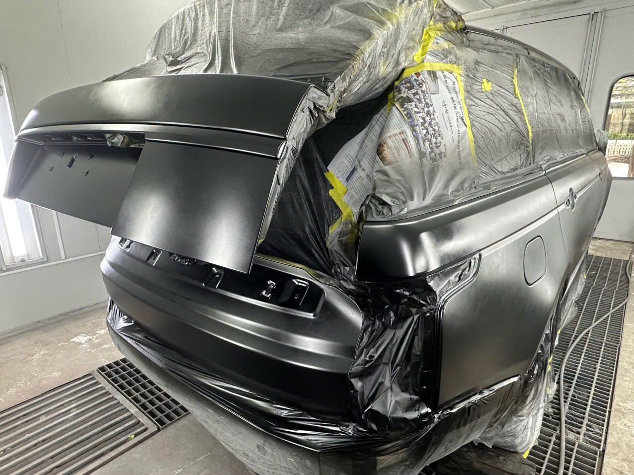 Sơn Đổi Màu Thân Xe Tại Garage Ô Tô Quận 7
