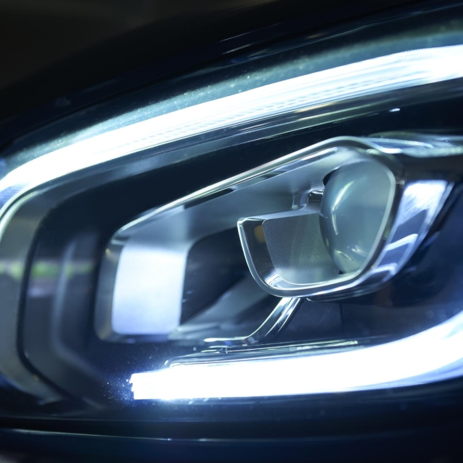 Nâng Cấp Hệ Thống Đèn Ô Tô