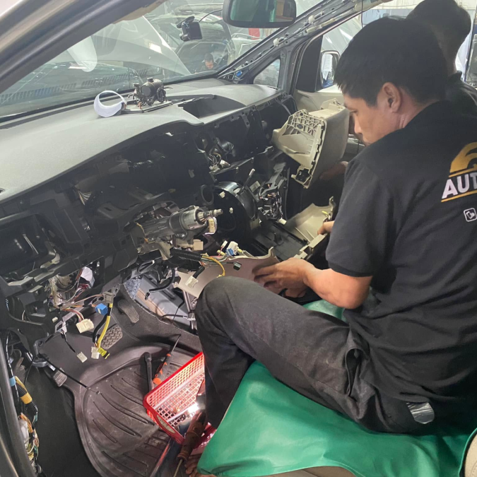 Vệ Sinh Định Kỳ Chuyên Sâu
